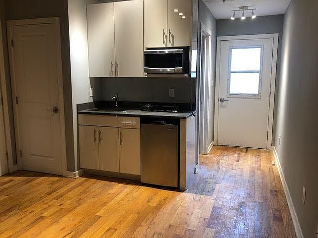 1st image of 531 N Budd St APT 1D