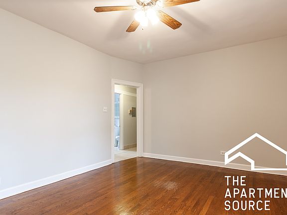 5th image of 7460 N Ashland Ave #1