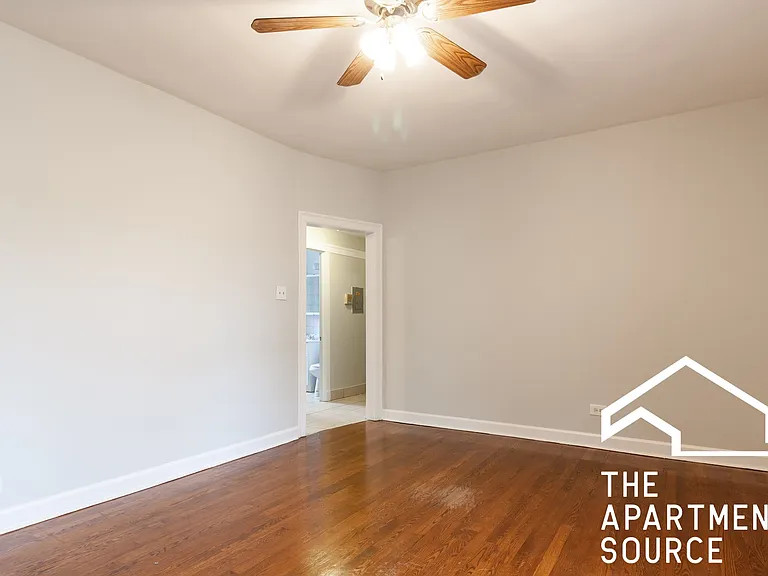 7460 N Ashland Ave #1 — Photo 5