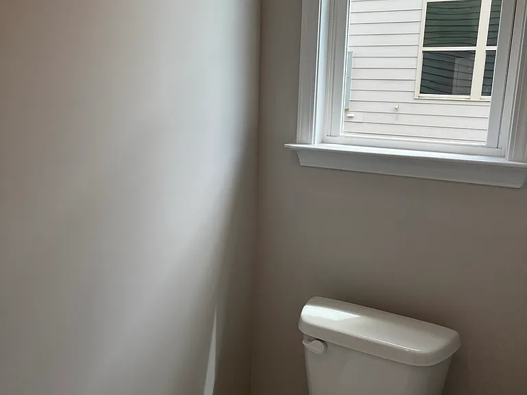 414 Kinross Ln — Photo 9