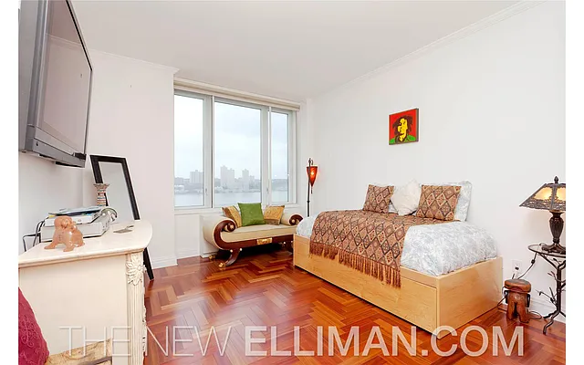 Sold by Douglas Elliman | media 6