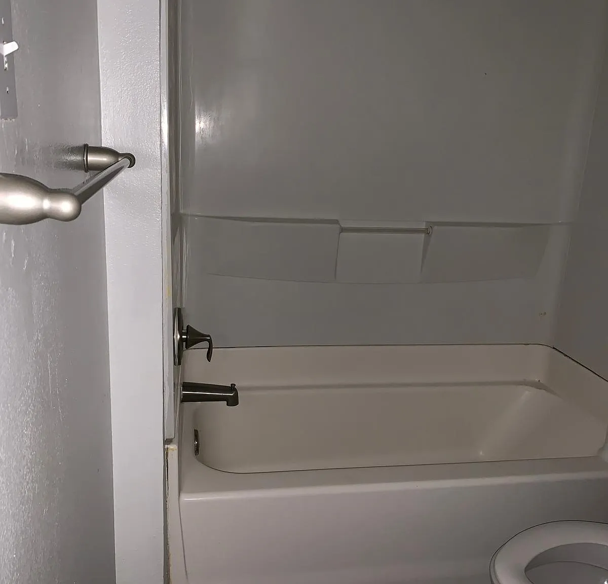 2 bed, 1100 sqft, $1,550 — Photo 4