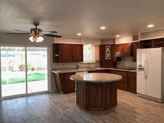 1449 W 7th Dr — Photo 8