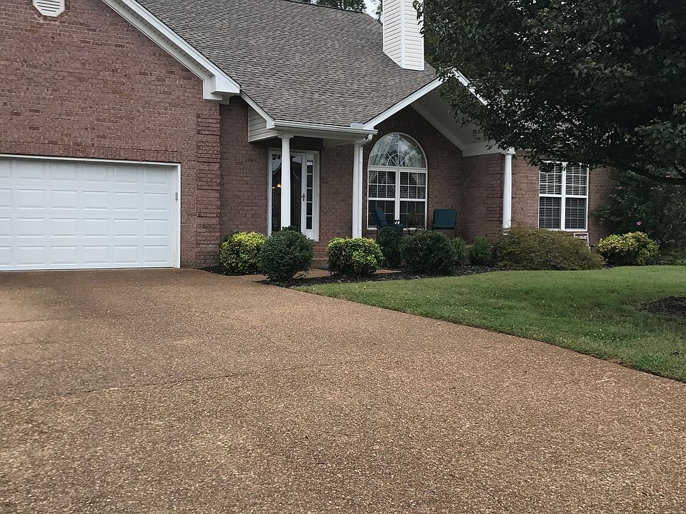 1st image of 1124 Ben Hill Blvd
