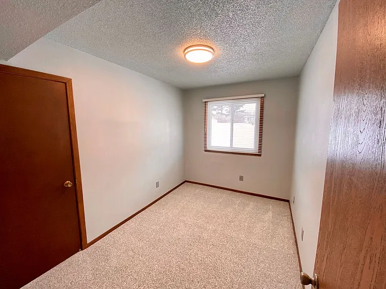 Aplin Duplex (4025/4027) — Photo 13