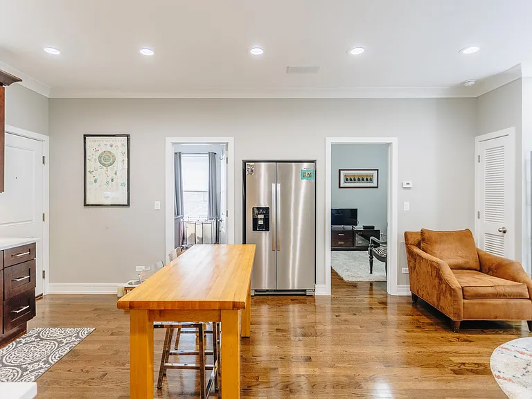 1752 W Catalpa Ave #2W — Photo 16