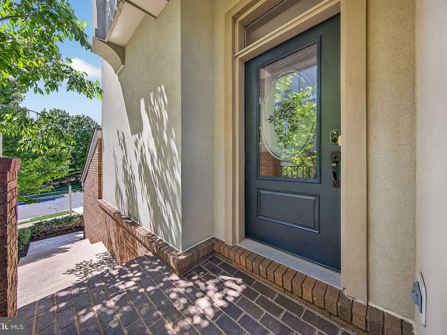 4 bed, 3.5 bath, 3596 sqft, $4,400 — Photo 3