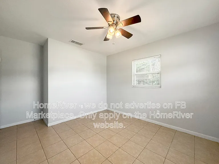 121 Longfellow Rd — Photo 15
