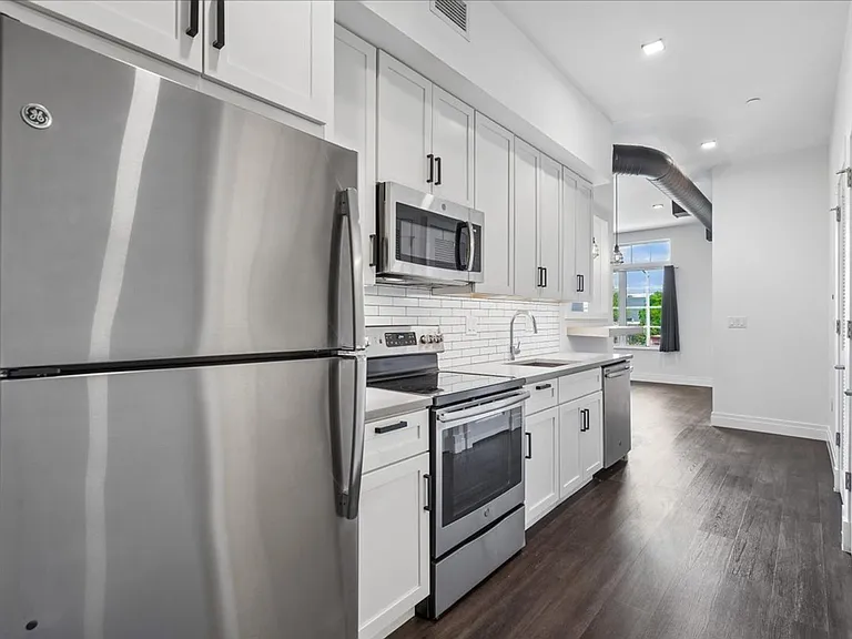 3225 Georgia Ave NW — Photo 1