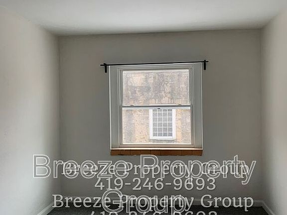 5th image of 1945 Ottawa Dr #2