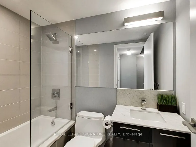 28 Wellesley St E #1704 — Photo 20