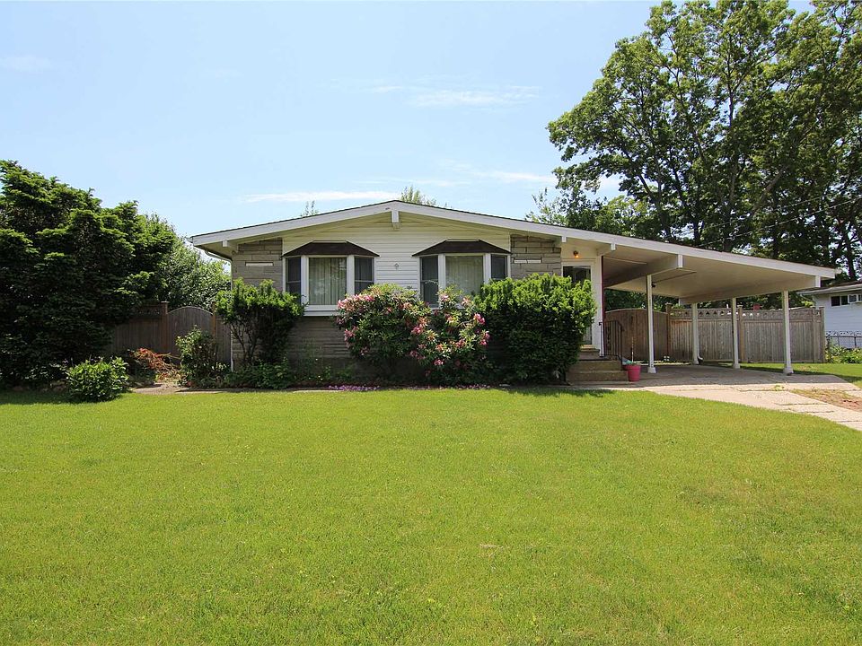 1st image of 27 Duane Dr