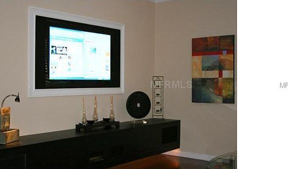 3rd image of 3208 W Gandy Blvd