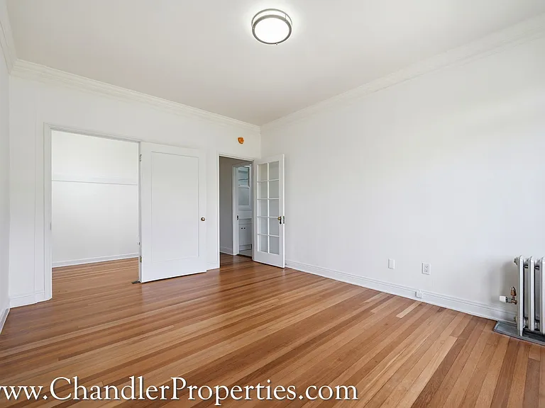 628 Scott St — Photo 4