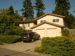 1006 Newport Ct NE, Renton, WA 98056