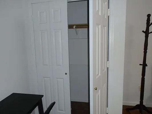 Rented by 18 REALTY | media 14