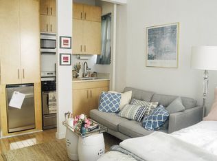317 E 18th St APT 1D, New York, NY 10003