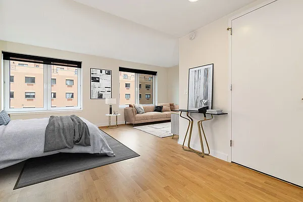 Rented by REAL New York | media 14