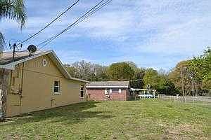 5th image of 8014 N Hubert Ave