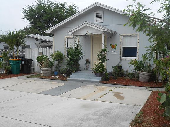 3rd image of 1213 Lucerne Ave