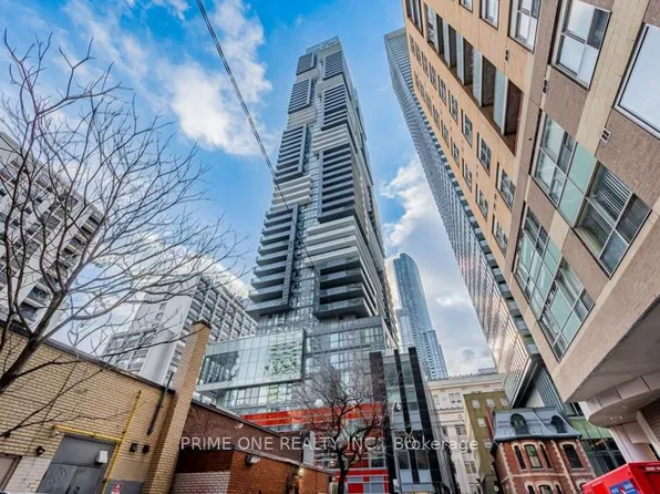 7 Grenville St #6113, Toronto, ON M4Y 1A1