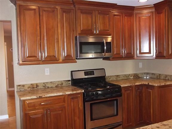 5th image of 810 Agua Caliente Dr
