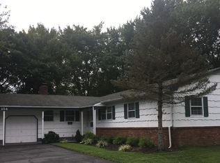154 Woodcrest Dr, Freehold, NJ 07728