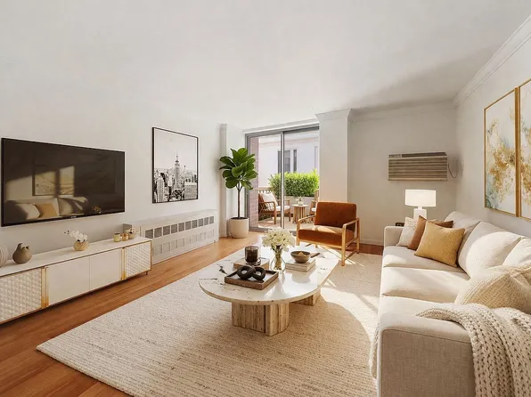 184 Thompson St Unit Ph6k, New York, NY 10012