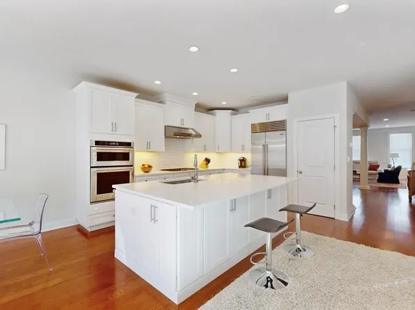 47 Dennis Lane, Pleasantville, NY 10570