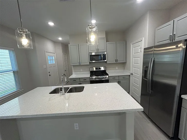 1511 Revolution Way — Photo 11