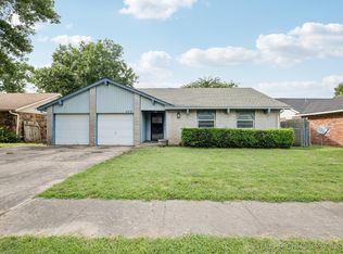 428 Fairfax Dr, Muskogee, OK 74403
