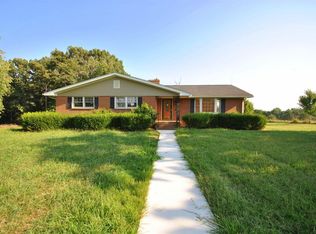 2887 Old Cifax Rd, Goode, VA 24556