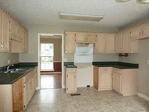 3rd image of 408 John Martin Ave