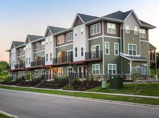 2674 Notre Dame Dr #706, Fitchburg, WI 53711