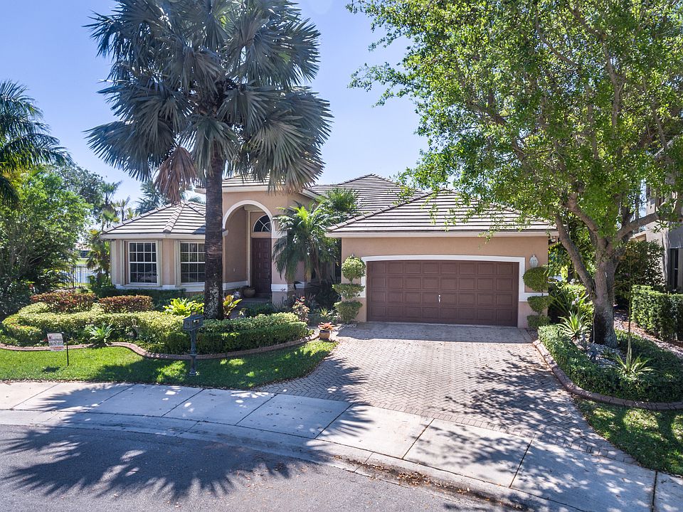 1st image of 2585 Jardin Dr