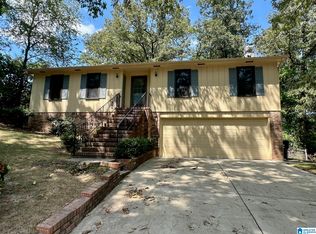 753 Crosscreek Trl, Pelham, AL 35124