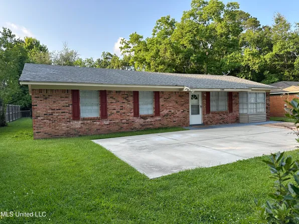 11086 E Taylor Rd, Gulfport, MS 39503