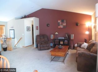 924 Winsome Way NW, Isanti, MN 55040