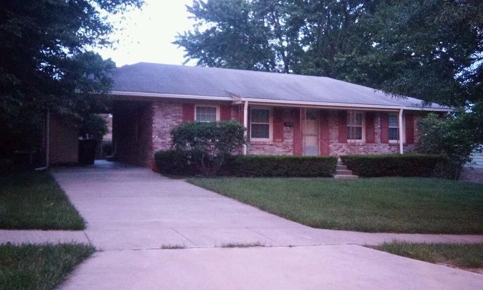 1st image of 1029 Whitehall Pl