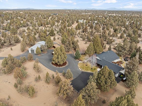 2nd image of 60780 Ward Rd