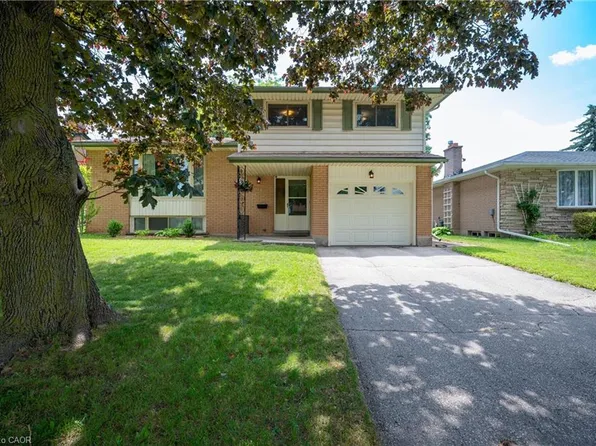 99 Lorraine Ave, Kitchener, ON N2B 2N1