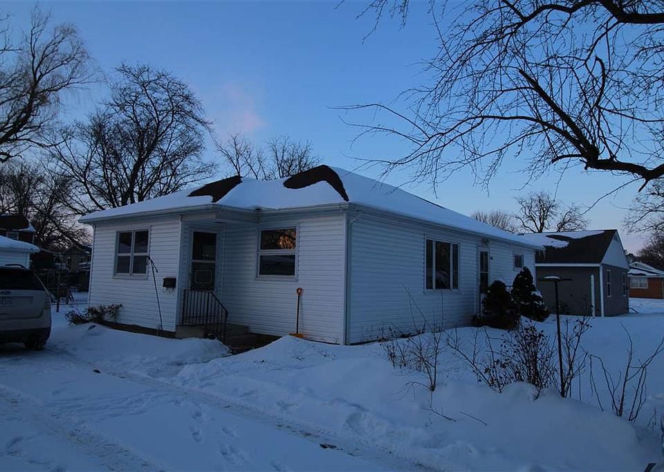 1st image of 1817 N 6th St