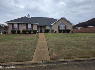 324 Martha Dr, Byram, MS 39272