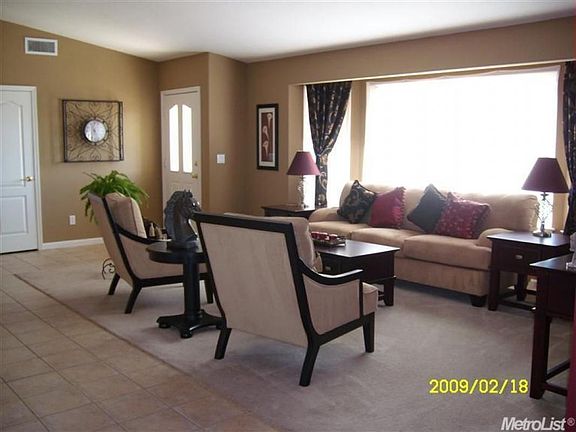 3rd image of 18283 S Aubrey Ave