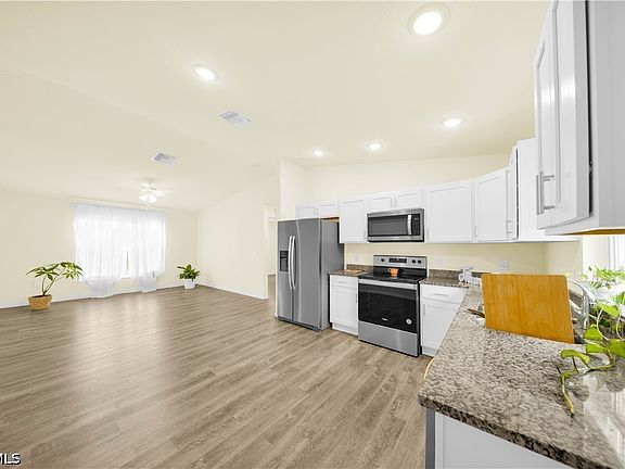 3rd image of 1405 Inwood Rd
