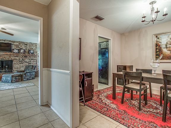 4th image of 3502 Knight Ln