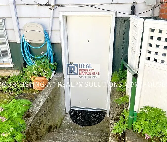 26 NE 108th Ave #B — Photo 32