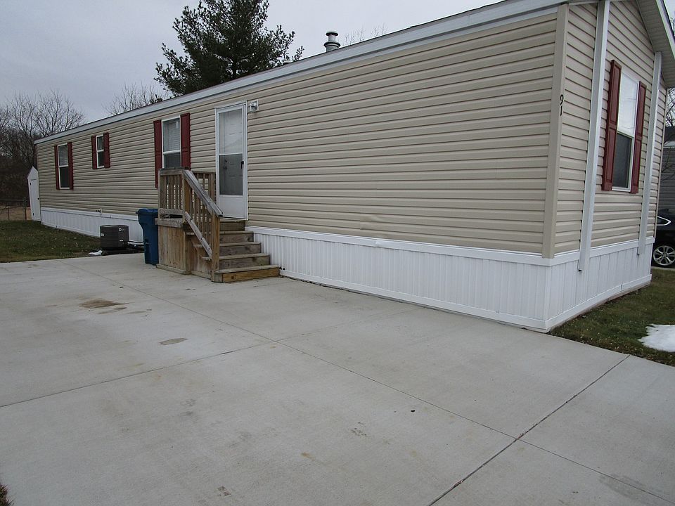 2nd image of 91 Cherryhill Dr