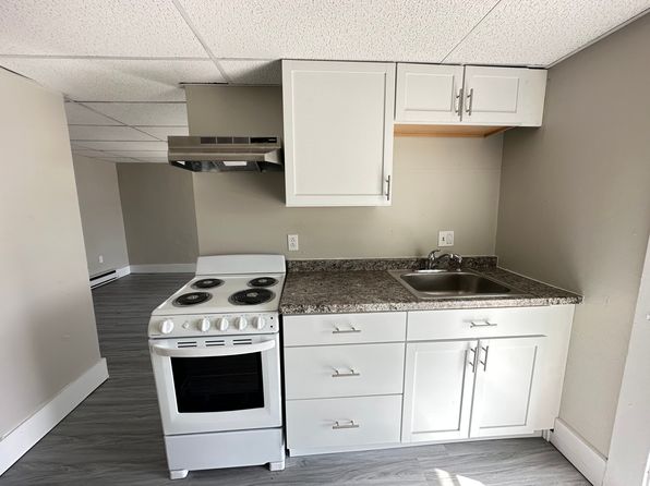 2 Bartlett St, Suncook, NH