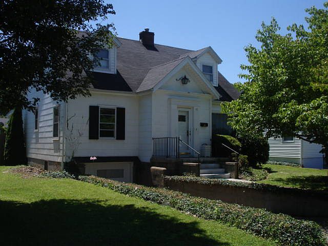 1st image of 23 Bryant Cir